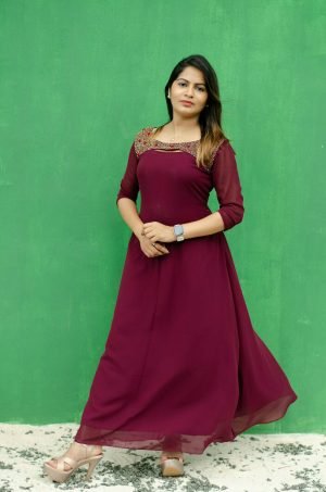 Kurti:LN4253(RedWine)