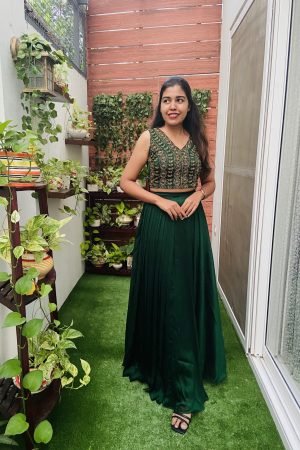 Skirt and Top: LN32531