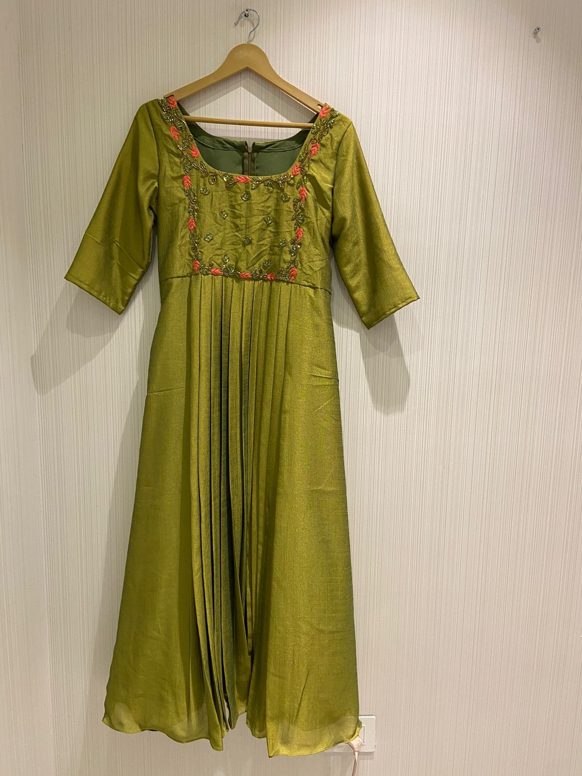 Upper Rack Silk Kurti, Size: Small, Dry clean at Rs 1500 in Tiruchengode |  ID: 21015514291