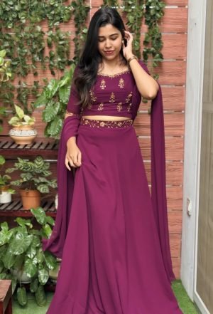 Skirt and top:LN45286