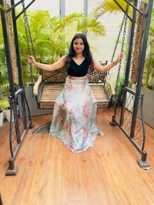 skirt and top: LN50093